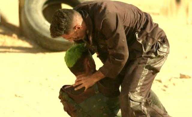 محمد شريف يعتدي على رامز جلال عقب اكتشاف المقلب «فيديو»