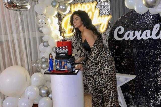 شاهد.. كارولين عزمي تحتفل بعيد ميلادها وسط أجواء عائلية