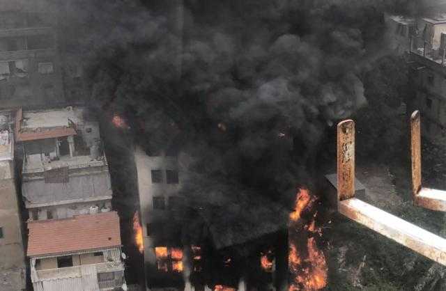 اندلاع حريق كبير بمعمل للمغاطس في لبنان- «فيديو»