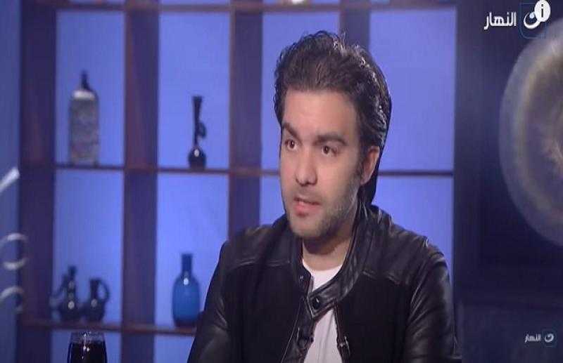 شريف رمزي يطالب متابعيه بالدعاء لشقيقه قبل إجرائه عملية جراحية غدا