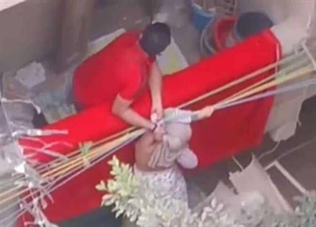 «فتاة البلكونة» تكشف تفاصيل فيديو سقوطها