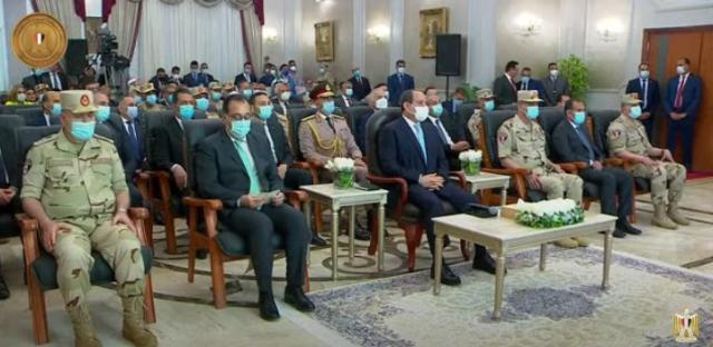 الرئيس السيسي يشاهد فيلما تسجيليا بعنوان أرض الخير.. فيديو