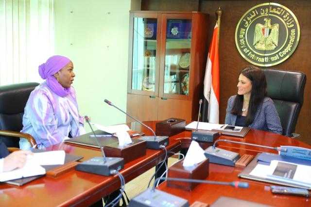 «المشاط» تشيد بدور البنك الإسلامي في دفع الخطط التنموية للدولة