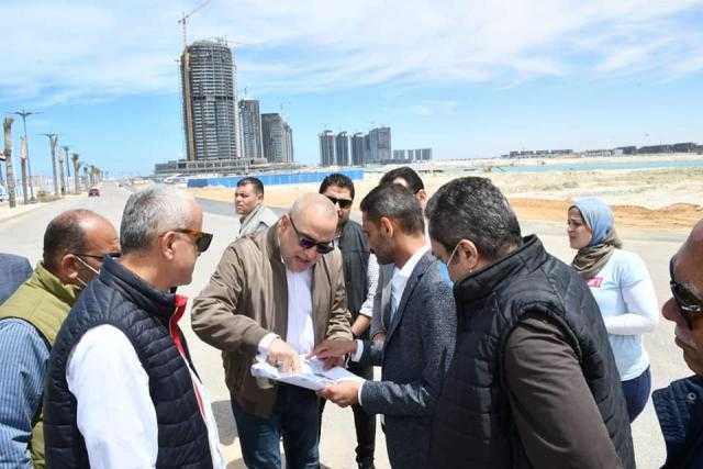 وزير الإسكان يتفقد أعمال تشطيبات أبراج المنطقة الشاطئية بالعلمين الجديدة