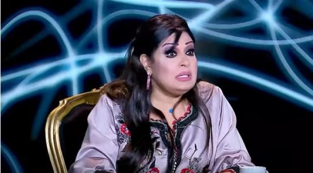 فيفي عبده تحسم قرارها النهائي بشأن اعتزال الرقص - فيديو