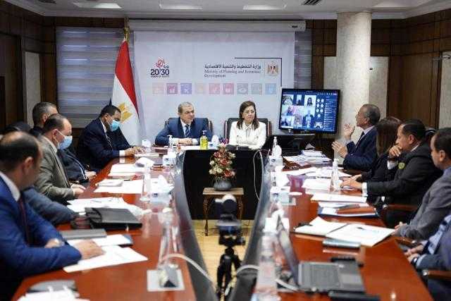 وزيرة التخطيط تناقش أوضاع المنشآت والعمال باجتماع المجلس القومي للأجور