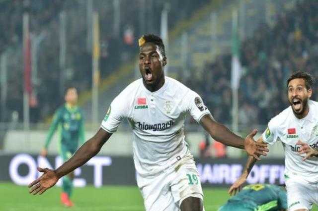 الرجاء يفاجئ الأهلي بهدف مبكر ويشعل المباراة