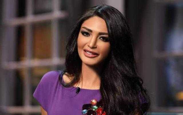 سالي عبد السلام تكشف معاناتها مع مرض «الثعلبة»