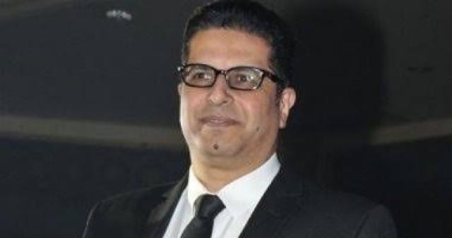 أيمن سلامة يكشف حقيقة اقتباس فيلم «بنات ثانوي» من رواية بنات في حكايات