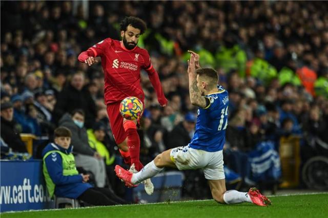 ليفربول وإيفرتون