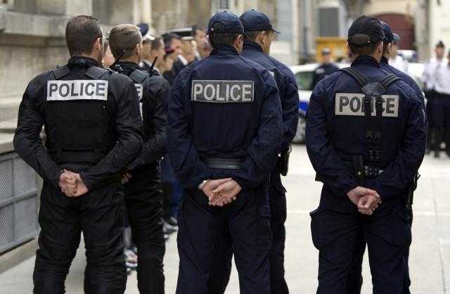 إصابة قس جراء هجوم بسكين داخل كنيسة بفرنسا