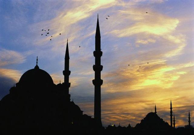 أدعية ليلة القدر بصوت أشهر مقرئين القرآن في مصر  