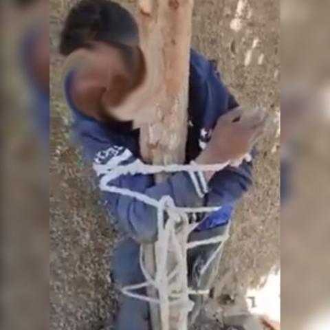 كشف ملابسات فيديو ظهور شخص مقيد بعمود خشبي بفناء منزل بقنا