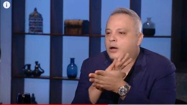 تامر عبدالمنعم: أنا طور الله في برسيمه  «فيديو»