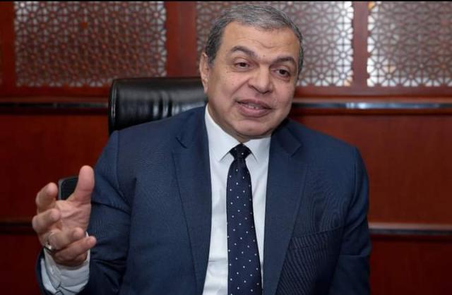 وزير القوى العاملة 