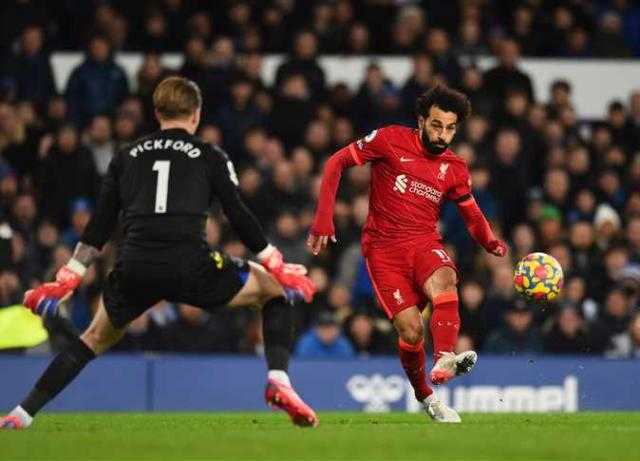 إعلان حكم مباراة ليفربول وفياريال في دوري الأبطال