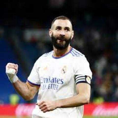 مان سيتي ضد الريال.. بنزيما في تحدي جديد أمام فريق إنجليزي