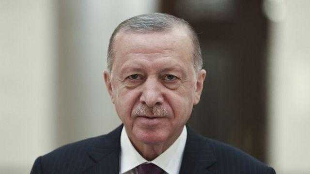 أردوغان يطالب بوتين بوقف إطلاق النار في أوكرانيا