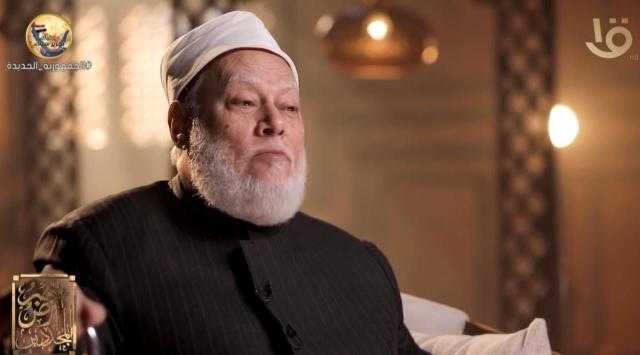 علي جمعة: «لا يجوز للرجل أن يضرب زوجته أو يهينها» - فيديو