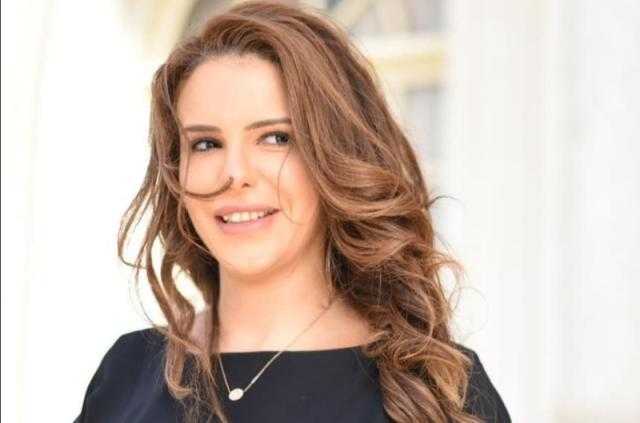 دنيا عبد العزيز برفقة رحمة حسن كواليس «ملف سري».. شاهد