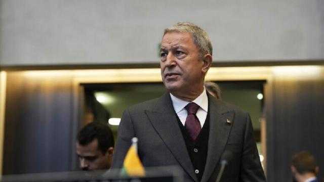 وزير الدفاع التركي: نصب رادارات قرب قرب مضيق البوسفور لرصد الألغام