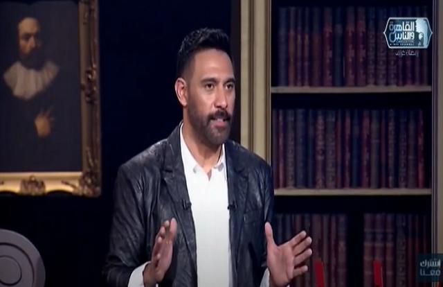 عمرو مصطفى عن الوسط الفني: «كله بيجامل بعضه» فيديو