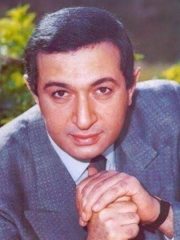 اليوم ذكرى ميلاد الفنان نور الشريف