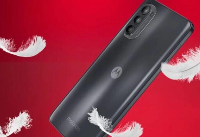  موتورولا  “Moto G62″ و”G82”
