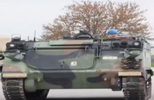 شاهد.. تجهيز ناقلات جنود مصفحة أمريكية لإرسالها إلى أوكرانيا «فيديو»