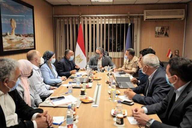 وزير السياحة والآثار يتابع آخر مستجدات الأعمال بالمتحف المصري الكبير