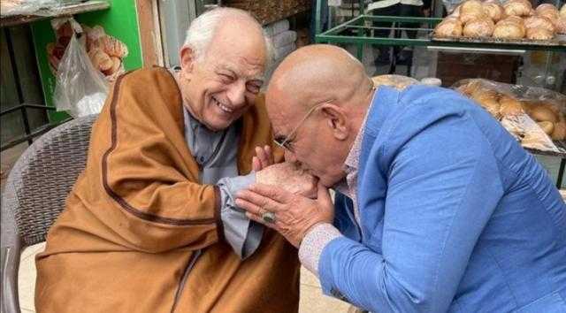 محمد لطفي:  «رشوان توفيق أعظم أب في الدراما المصرية»