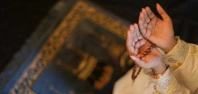 دعاء آخر جمعة في شهر رمضان المبارك «فيديو»