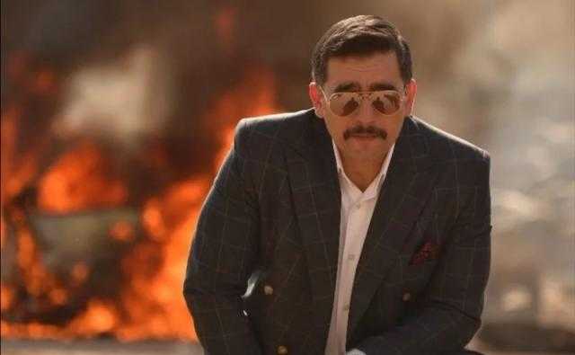 هاني سلامة لجمهوره: «مفاجآت مسلسل ملف سري مستمرة»