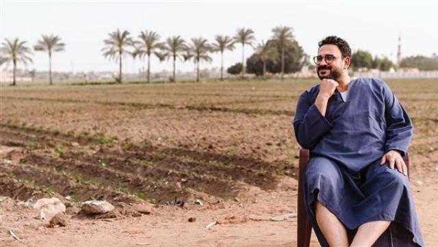 أكرم حسني يهنئ جمهوره بعيد الفطر