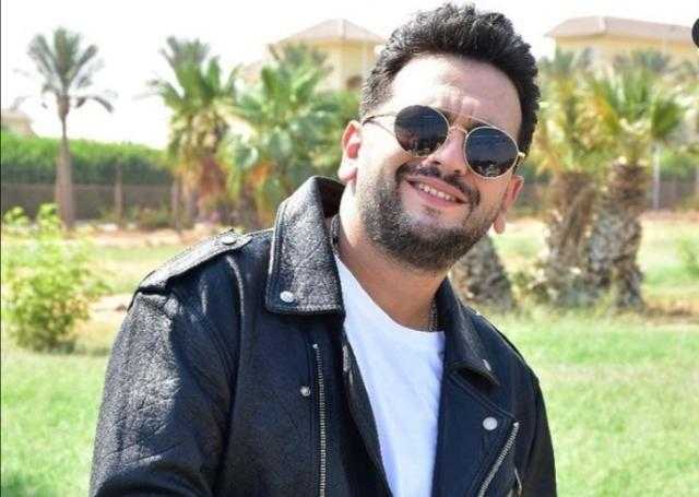 شاهد .. هكذا احتفل مصطفى خاطر بمولودته «داليدا»