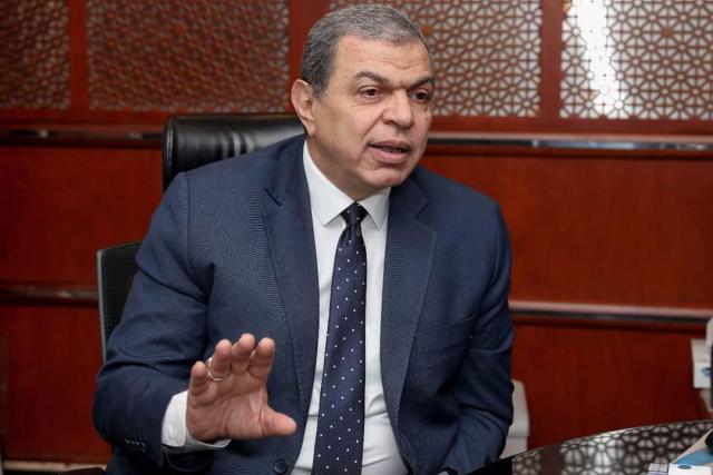 وزير القوى العاملة