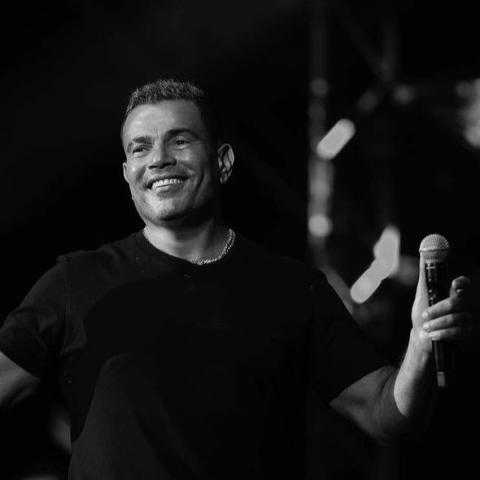 شاهد.. عمرو دياب يُشعل أولى حفلات عيد الفطر في دبي