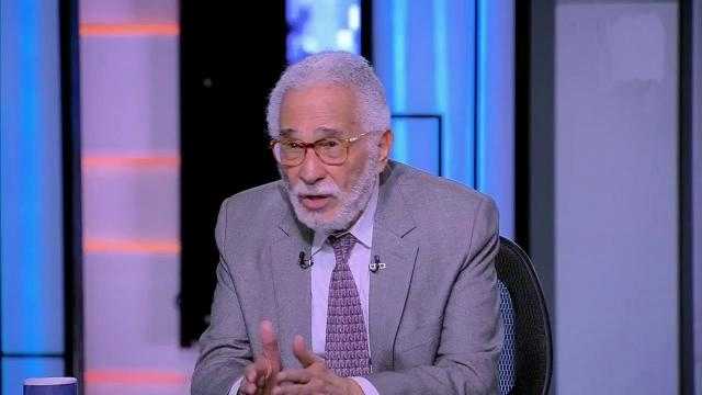 تدهور حالة عبد الرحمن أبو زهرة ووضعه على جهاز الأكسجين
