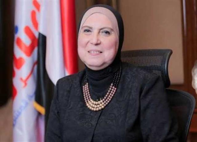 نيفين جامع - وزيرة التجارة