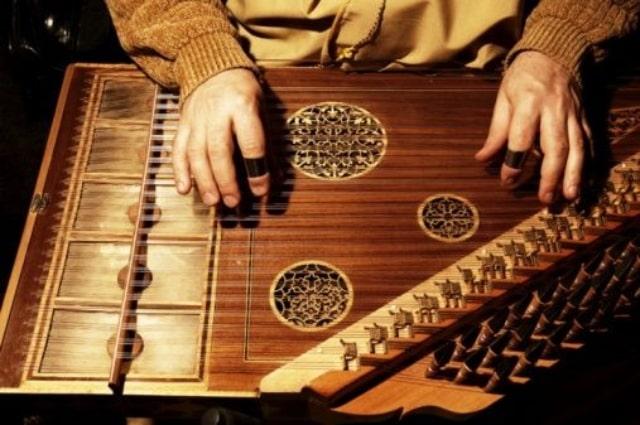 آلة موسيقية 