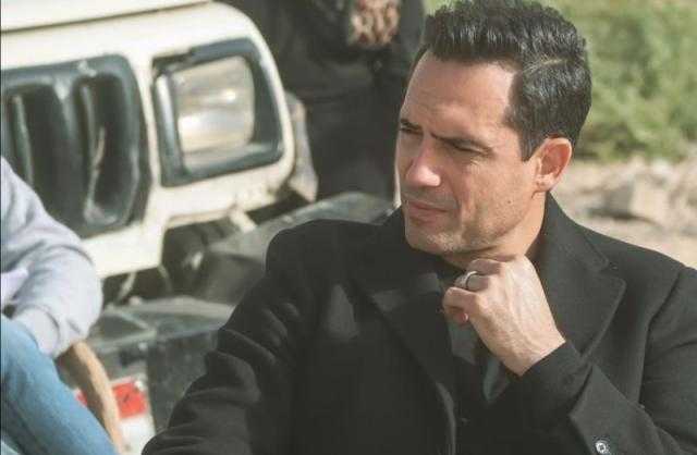ظافر العابدين يطل على متابعيه من كواليس فيلم «العنكبوت»