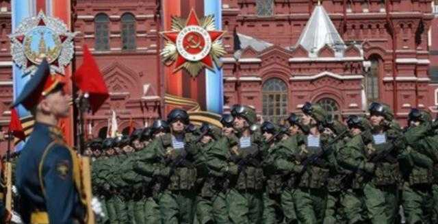 احتفالات الساحة الحمراء:  11 ألف عسكري يشاركون بالعرض العسكري في موسكو