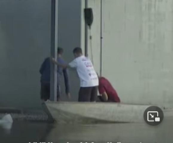 قتلى وتشريد الآلاف .. الفيضانات خطر يداهم حياة 44 ألف شخص في البرازيل «فيديو»