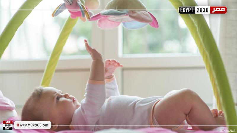 إليكِ.. الطريقة الصحيحة للتواصل مع الرضيع ولفت انتباهه