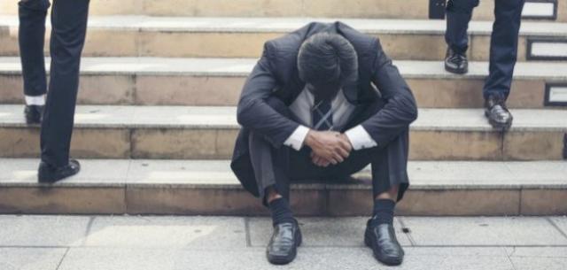 تشكو من قلة الرزق أو تنتظر حدوث شيء.. عليك بهذا الأمر الآن