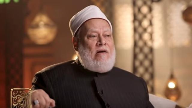 علي جمعة يوجه رسالة هامة لعمال المطاعم.. فيديو