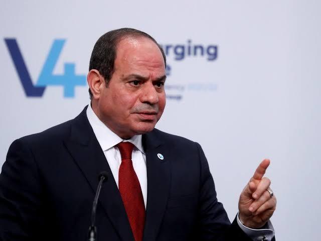 شاهد.. السيسي يدعو لعمل قانون أحوال شخصية متزن: «مش عايز أخرب وأضيع»