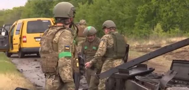 قتلى وجرحى.. لحظة استهداف مدنيين حاولوا الهرب من خاركيف الأوكرانية.. فيديو