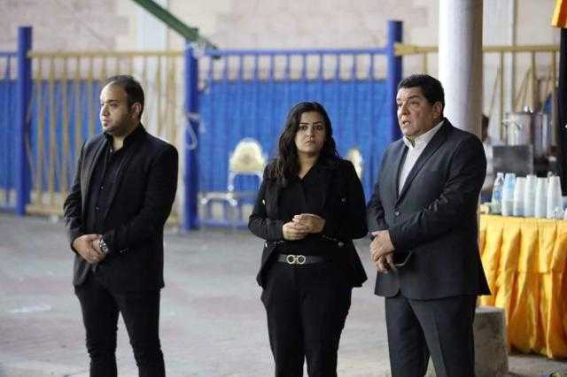 بسرادق السيدات.. الإعلامية نانسي القاضي تستقبل العزاء في الراحل محمد أبوالسعود