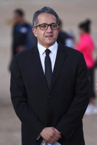 وزير السياحة والآثار